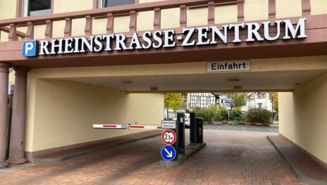 Einfahrt Rheinstrasse-Zentrum | © Rüdesheim Tourist AG