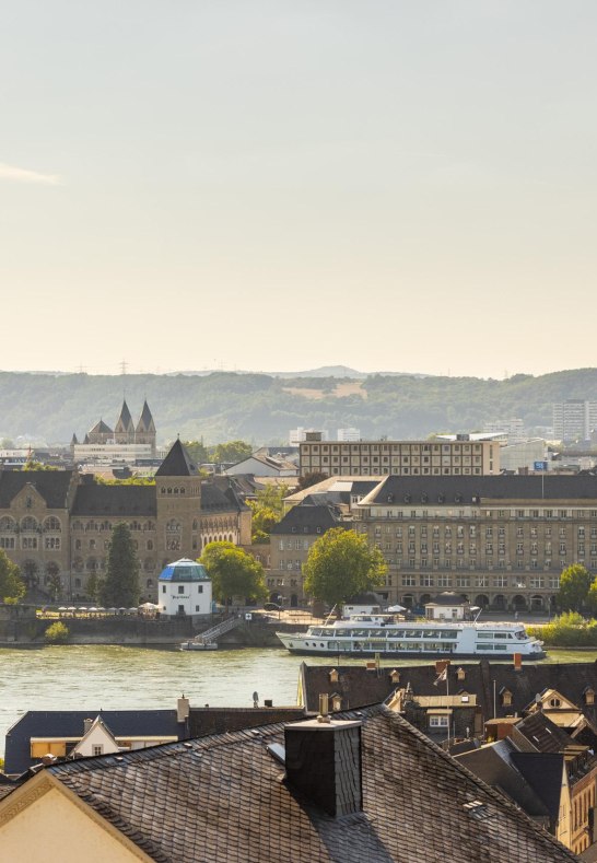 Preußisches Regierungsgebäude von E-Stein aus | © Koblenz-Touristik GmbH / Dominik Ketz