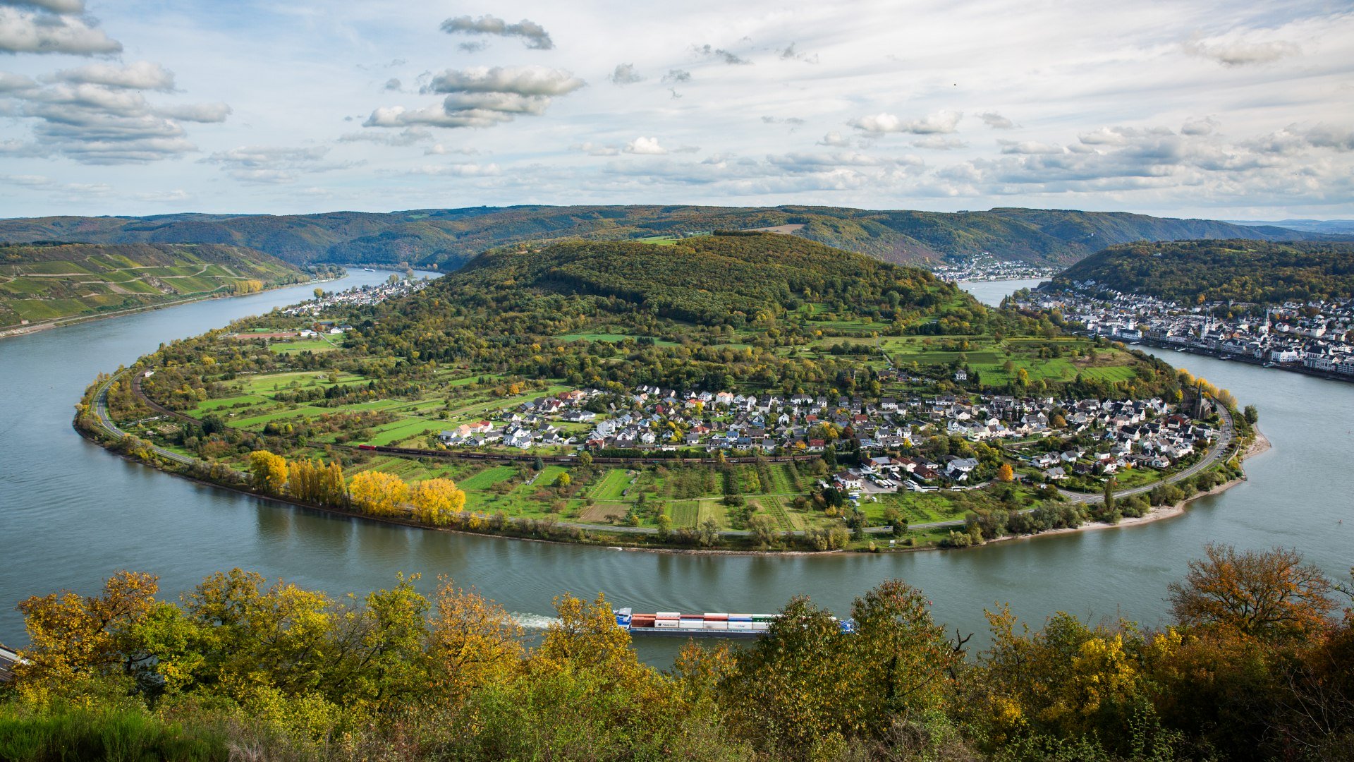 Rheinschleife bei Filsen | © Henry Tornow