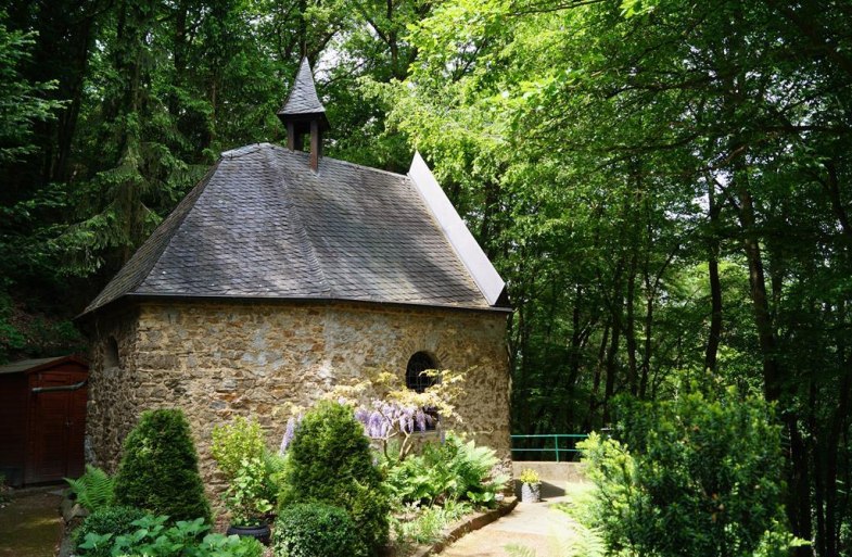 Muttergottes Waldkapelle im Fruhjahr | © Tourist Information Erlebnis Rheinbogen