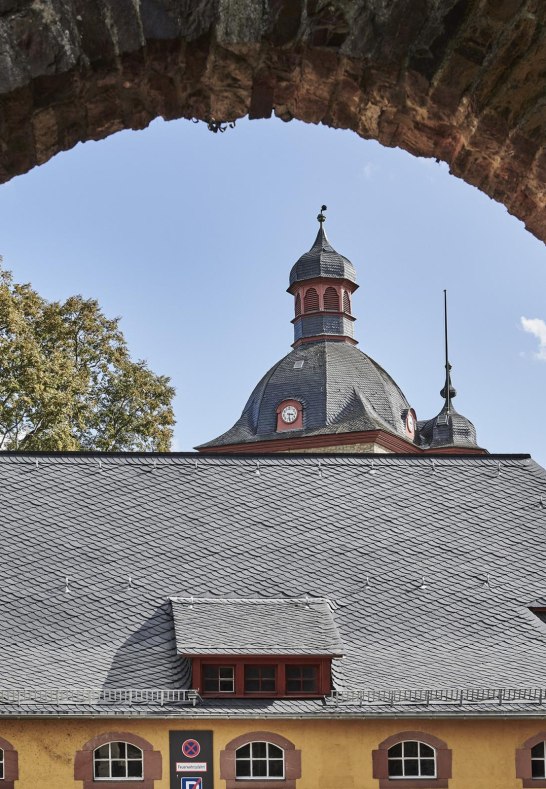 Tor Schloss Vollrads | © Hessen Tourismus, Roman Knie