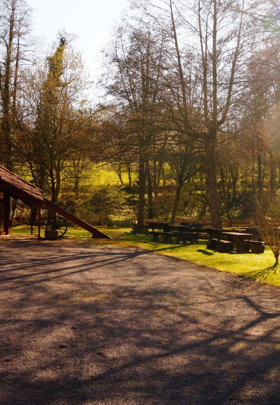 Hütte3 | © Tourist-Information Erlebnis Rheinbogen