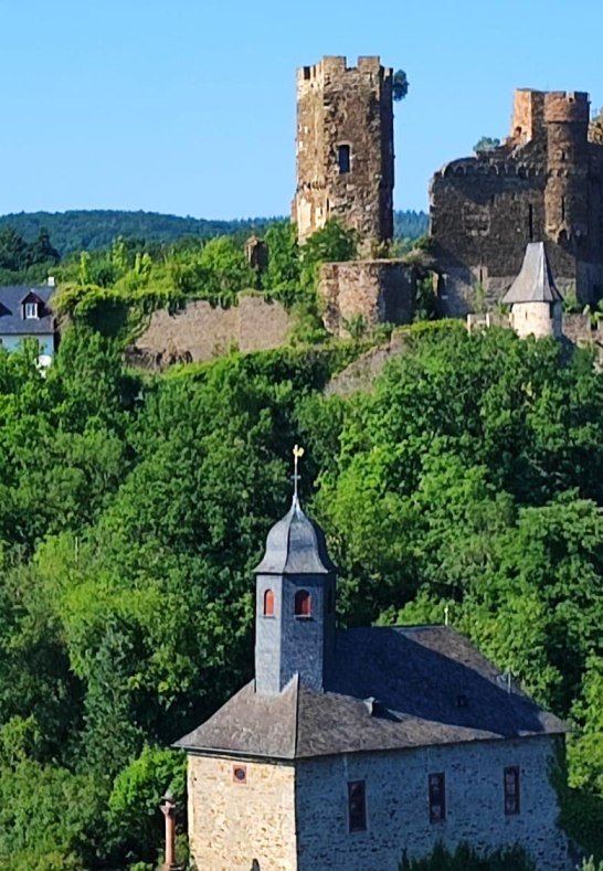 Burg und Kapelle | © Ulrike Dallmann