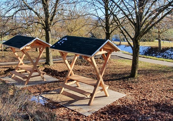 Picknickbänke im Winter | © T. Biersch