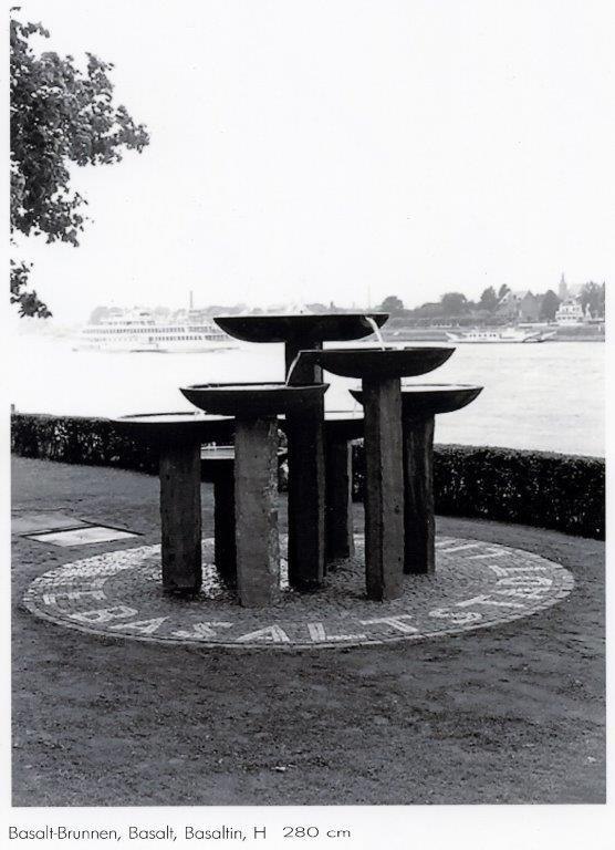 Basalt Brunnen | © Inge Heim