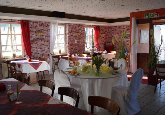 Gastraum La Cucina Italiana | © Tourist-Information Erlebnis Rheinbogen